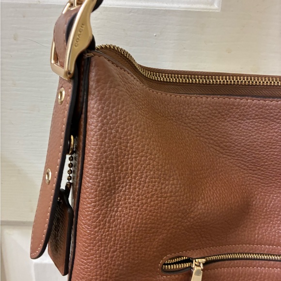 Coach Val Duffle bag gorgeous bag authenticated paperwork included 💕 - Picture 15 of 16